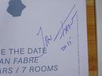 2 invitaties Jan Fabre *1 signed*, Livres, Catalogues & Dépliants, Enlèvement ou Envoi, Comme neuf, Dépliant