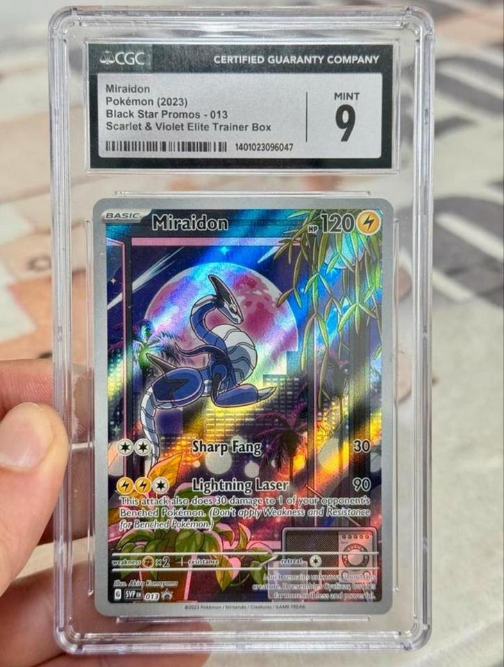 Miraidon Pokémon 2023 Black Star Promo 13 Scarlet Violet ETB, Hobby en Vrije tijd, Verzamelkaartspellen | Pokémon, Zo goed als nieuw