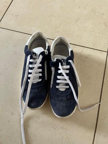 Schoenen maat 35 beschikbaar voor biedingen