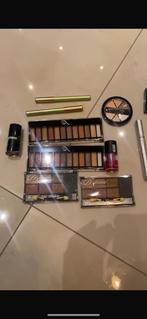 Donna verschillende make-up, Handtassen en Accessoires, Uiterlijk | Cosmetica en Make-up, Ophalen of Verzenden, Nieuw, Gehele gezicht