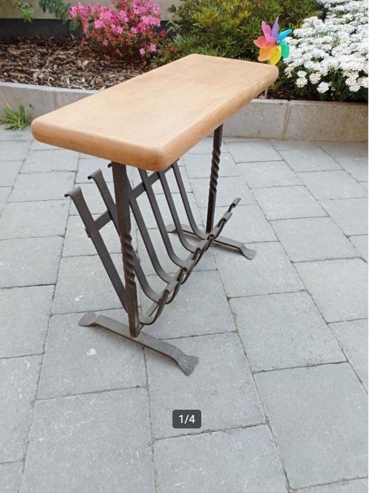 Table porte journaux en bois + fer forgé (3 modèles), Huis en Inrichting, Woonaccessoires | Krantenbakken en Lectuurbakken, Gebruikt