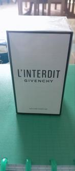 L'interdit Givenchy, Ophalen