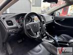 Volvo V40 2.0 D2 Nordic+ € 6.950 NETTO | Leder | Pano | Clim, Auto's, Volvo, Automaat, Wit, V40, Te koop