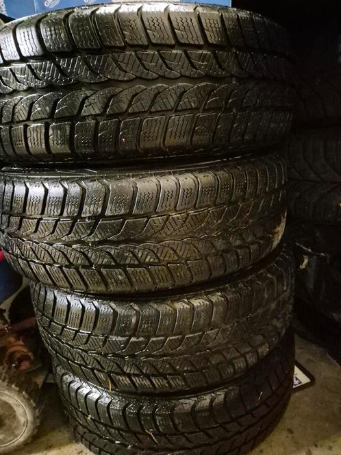 Banden op velg 185/60/15, Auto-onderdelen, Banden en Velgen, Band(en), Gebruikt, Ophalen of Verzenden