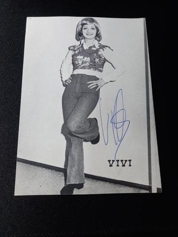 Gesigneerde foto, Vivi - jaren '70 beschikbaar voor biedingen