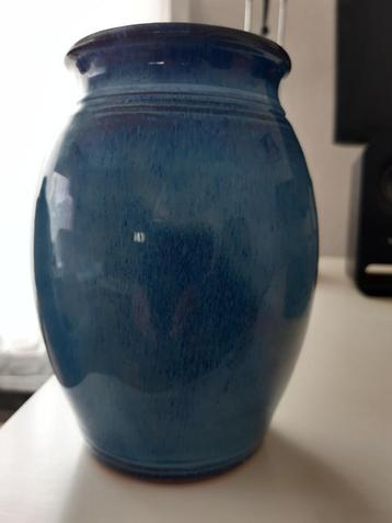 2 vazen beschikbaar voor biedingen