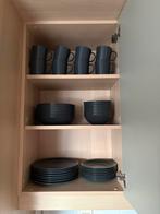 Vaisselle IKEA gris foncé mat 8 par pièce, Enlèvement, Utilisé, Autres matériaux, Uni