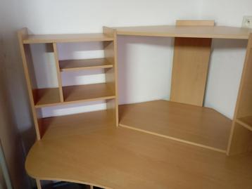 Multifunctioneel hoekbureau + opbergnis beschikbaar voor biedingen