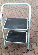 Escabeau à deux marches.., Enlèvement, Comme neuf