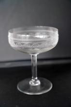 12 coupes à champagne, Enlèvement