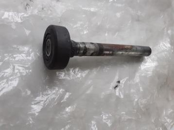 GEZOCHT : garagepoort Crawford (Assa Abbloy) rollers 31 mm  beschikbaar voor biedingen
