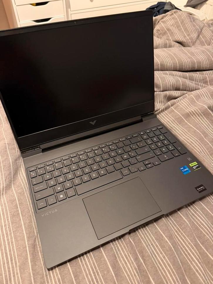 Hp victus laptop 15.6 inch, Informatique & Logiciels, Ordinateurs portables Windows, Comme neuf, 16 pouces, SSD, 4 Ghz ou plus
