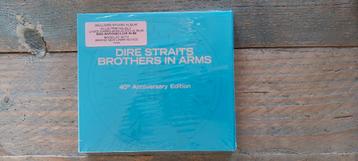  in Arms (Deluxe Edition 40th Anniversary Edition 3CD) beschikbaar voor biedingen