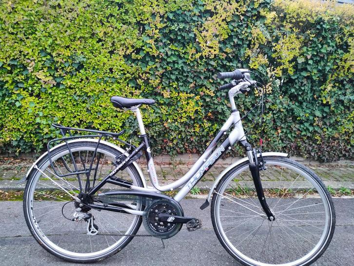 Thompson Damesfiets studentenfiets kotfiets bike student, Fietsen en Brommers, Fietsen | Dames | Sportfietsen en Toerfietsen, Zo goed als nieuw