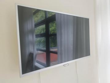 Philips ambilight SMART tv 32" met ophangbeugel, Ophalen, Zo goed als nieuw, Philips, Smart TV
