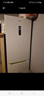 Haier Frigo met diepvriezer met led display, Elektronische apparatuur, Koelkasten en IJskasten, Ophalen, Gebruikt, 200 liter of meer