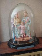 Heilige Familie in biscuit onder globe, Antiek en Kunst, Ophalen of Verzenden