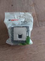 Legrand Niloé+ RJ45 contactdoos UTP CAT6 Crème, Enlèvement ou Envoi, Neuf