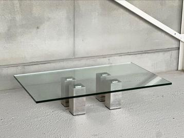 Vintage aluminium coffeetable beschikbaar voor biedingen