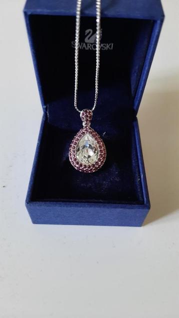 Vintage elegante Swarovski druppelvormige halsketting beschikbaar voor biedingen