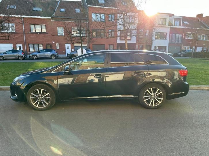 Toyota Avensis 1.6 benzine, Auto's, Toyota, Particulier, Avensis, ABS, Achteruitrijcamera, Airbags, Airconditioning, Alarm, Android Auto