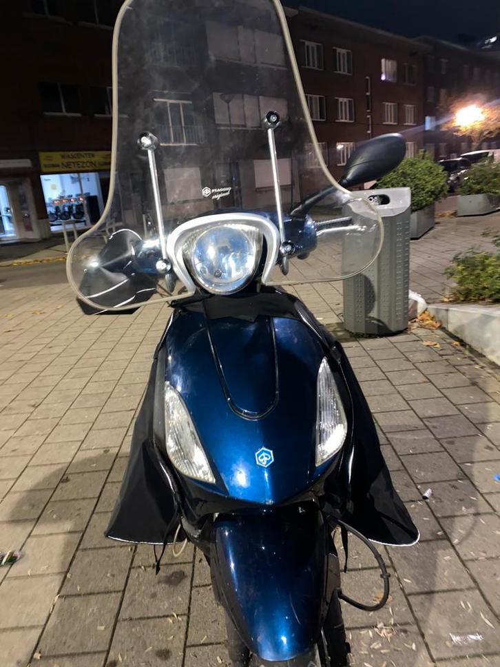 Piaggio fly 50cc, Fietsen en Brommers, Scooters | Piaggio, Gebruikt, Fly, Klasse A (25 km/u), Benzine, Ophalen
