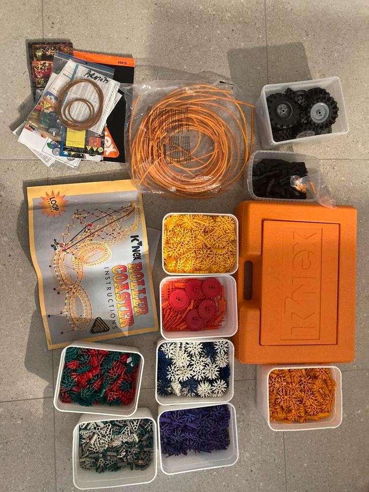 KNEX assortiment met stangen, connecties, wielen,.., Kinderen en Baby's, Speelgoed | Educatief en Creatief, Zo goed als nieuw