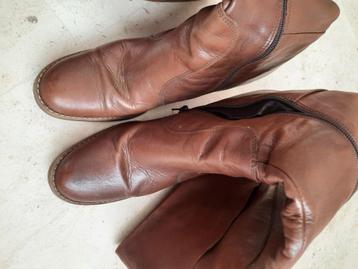 Dames leren laarzen P39 beschikbaar voor biedingen