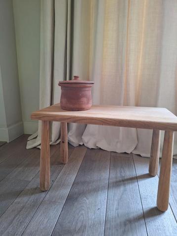 Table d'appoint en chêne massif, Maison & Meubles, Tables | Tables à manger, Enlèvement ou Envoi, Comme neuf