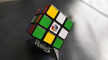 Originele Rubik's kubus beschikbaar voor biedingen