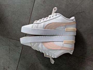 Puma enfants pour fille 36 comme neuves, juste utilisées  beschikbaar voor biedingen