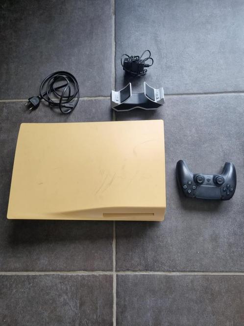 PlayStation 5 met accessoires – disclezer defect, Games en Spelcomputers, Spelcomputers | Sony PlayStation 5, Zo goed als nieuw