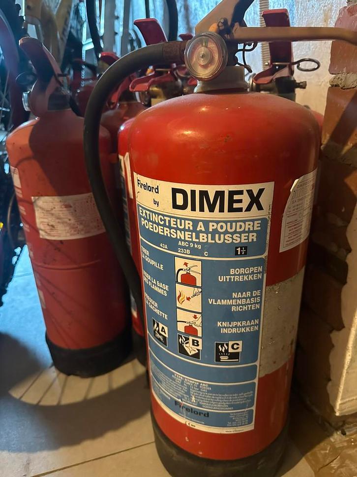 Voor hobbyisten/ Vervallen brandblussers, Huis en Inrichting, Brandblussers en Brandkasten, Zo goed als nieuw, Ophalen