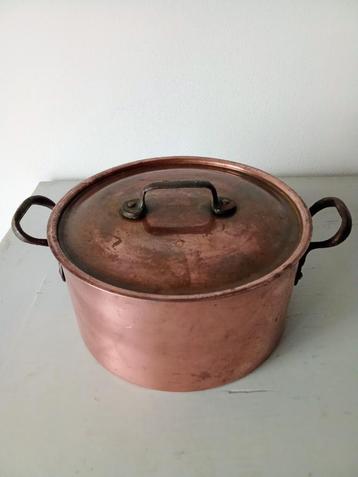 Antiek Rood Koper kookpot met deksel beschikbaar voor biedingen
