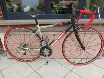 Micmo racefiets  beschikbaar voor biedingen