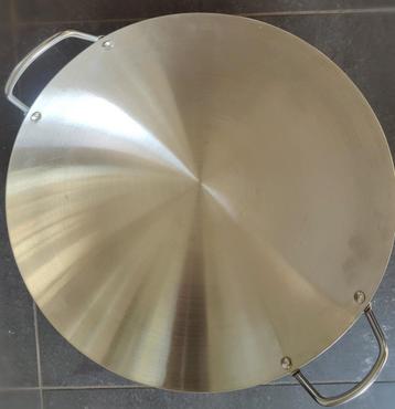 Grote wokpan, splinternieuw, inox beschikbaar voor biedingen