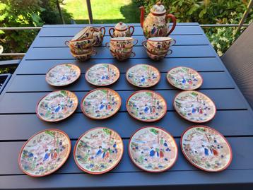 Antiek japans kutani porselein uit de jaren 1920. beschikbaar voor biedingen