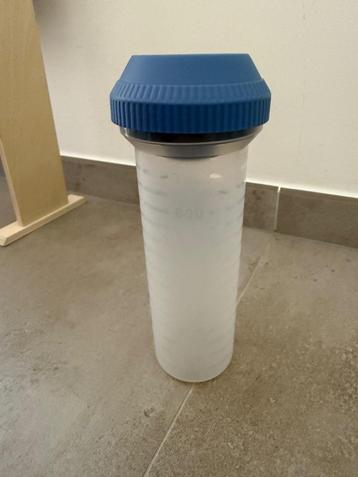 Quick Shake Tupperware  700 ml  beschikbaar voor biedingen