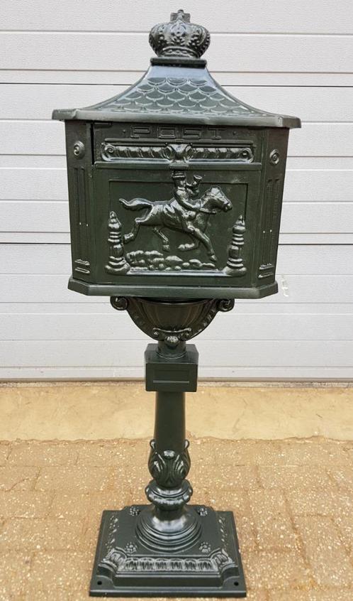 Nieuwe klassieke groenen brievenbus vrijstaand postbus, Tuin en Terras, Brievenbussen, Nieuw, Staande brievenbus, Aluminium, Ophalen of Verzenden