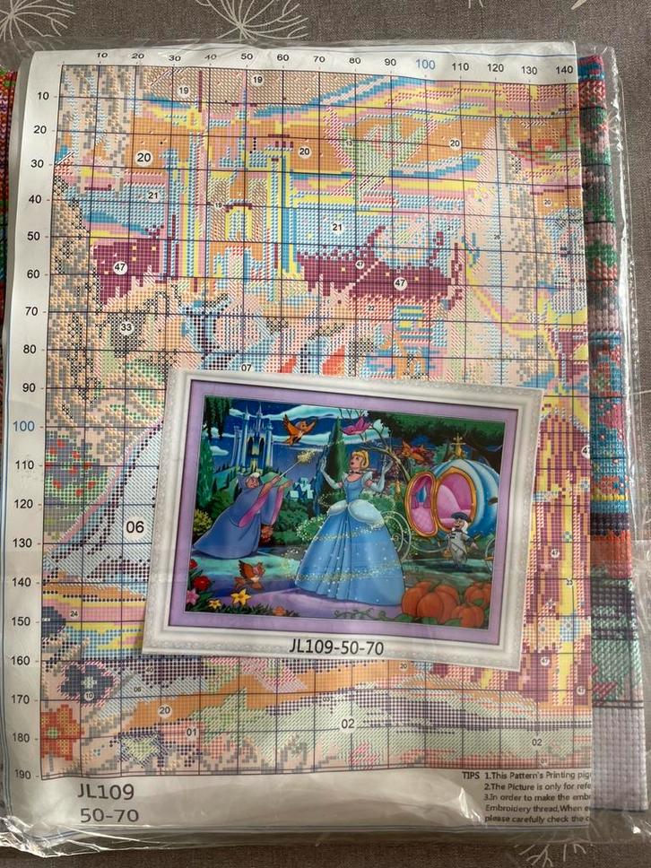 Assepoester voorgedrukt borduurpakket 2, Hobby en Vrije tijd, Borduren en Borduurmachines, Zo goed als nieuw, Patroon, Ophalen of Verzenden