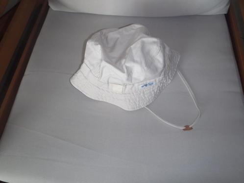 beige babymutsje maat 54, Kinderen en Baby's, Babykleding | Petten en Hoeden, Nieuw, Jongetje, Hoed, Ophalen