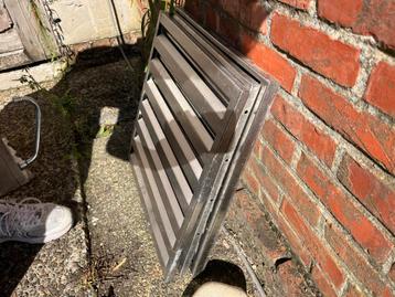 ventilatie rooster aluminium beschikbaar voor biedingen