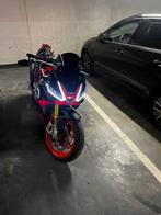 Aprilia tuono v4 factory, Motos, Naked bike, 4 cylindres, Particulier, Plus de 35 kW