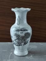 vaasje met chinese tekening, Antiek en Kunst, Ophalen of Verzenden