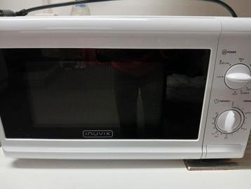 Microgolven 1000 w Inuvik beschikbaar voor biedingen