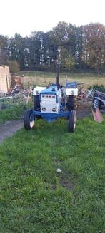 Tracteur ford 2000, Zakelijke goederen, Landbouw | Tractoren, Gebruikt, Ophalen of Verzenden, Ford, Tot 80 Pk