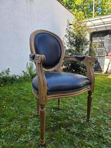 MAISONS DU MONDE - CHAISE LOUIS ACCOUDOIRS - CUIR NOIR -75% beschikbaar voor biedingen