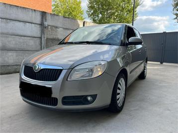 SKODA FABIA 1.2 12v BENZINE 42.000KM!!!AIRCO beschikbaar voor biedingen