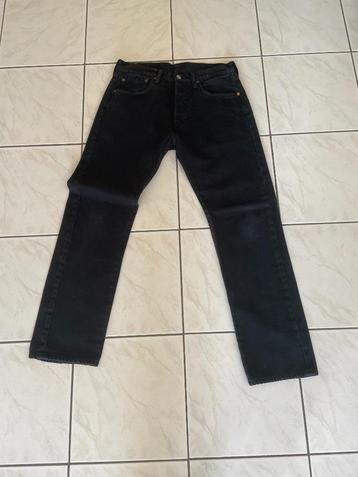 Pantalon jean noir Levi's beschikbaar voor biedingen