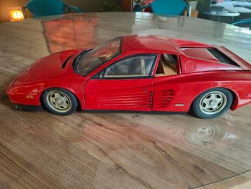 Ferrari Testarosa  beschikbaar voor biedingen